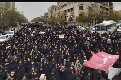 دانشجویان دانشگاه تهران برای «انتقام سخت» از آمریکا آمادگی خود را اعلام کردند