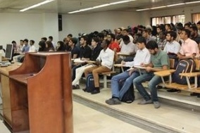 تعطیلی تعدادی از دانشگاهها در روز دوشنبه و لغو امتحانات در چند دانشگاه